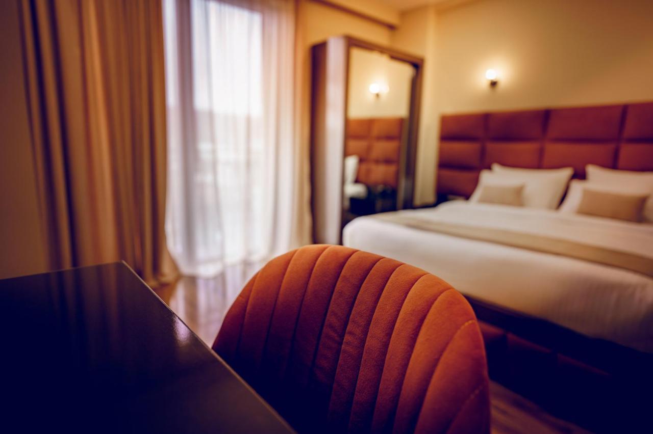 Hotel Residence Plaza Tbilisi Esterno foto
