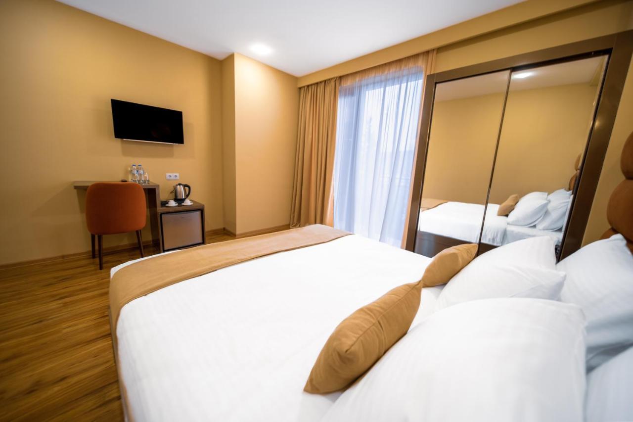 Hotel Residence Plaza Tbilisi Esterno foto